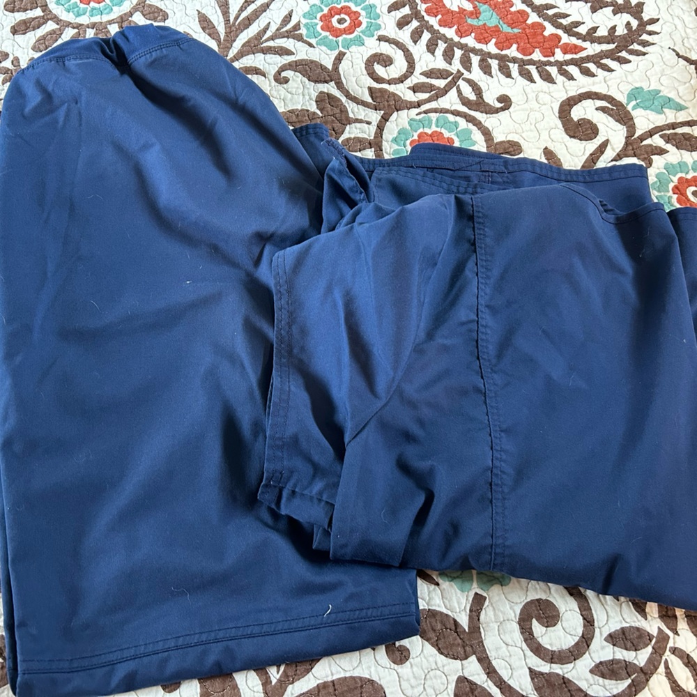 Cherokee navy scrub set